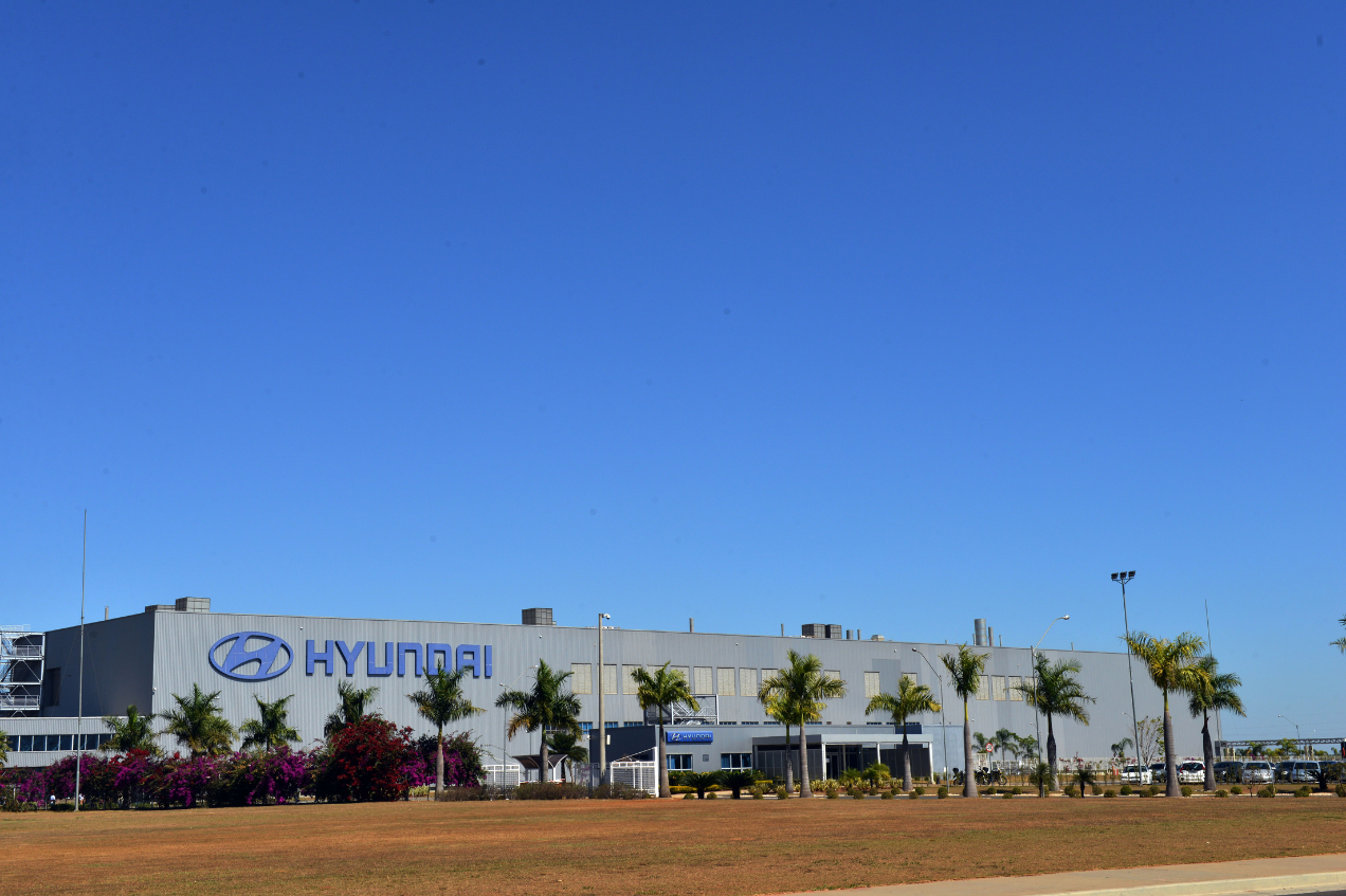 Presidente da Hyundai Motor Brasil visita Expo Londrina e fala sobre investimento de R$ 5,5 bilhões no país
